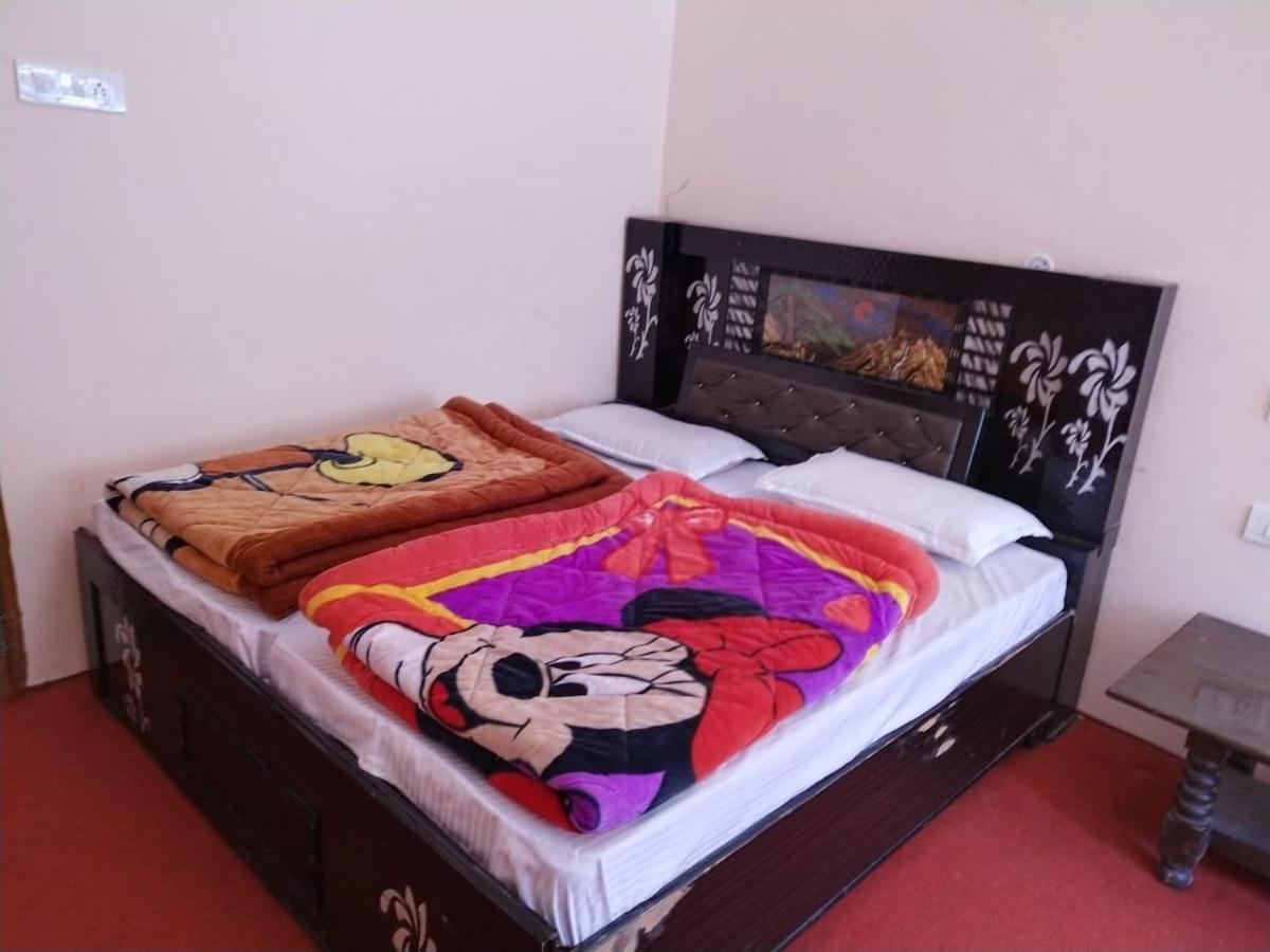 Hotel Charanpaduka Badrinath Dış mekan fotoğraf