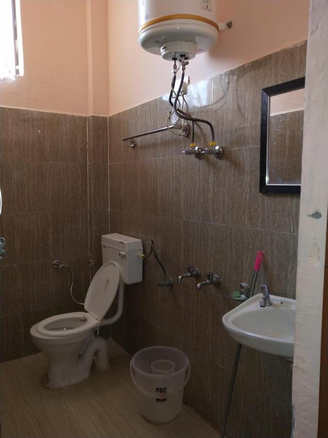 Hotel Charanpaduka Badrinath Dış mekan fotoğraf
